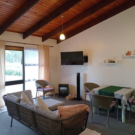Haruru Falls Motel & Conference Centre Paihia Exteriör bild