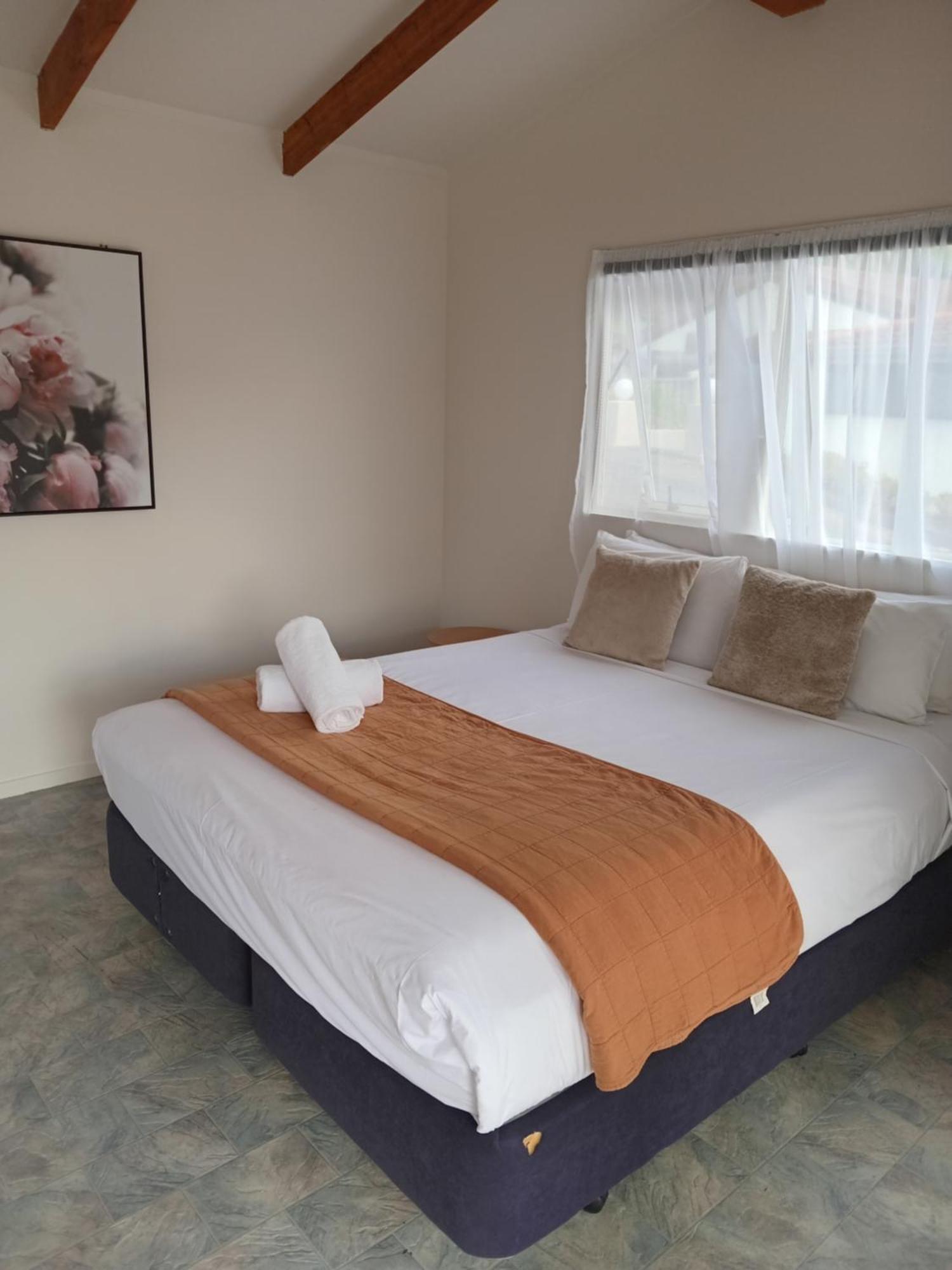 Haruru Falls Motel & Conference Centre Paihia Exteriör bild