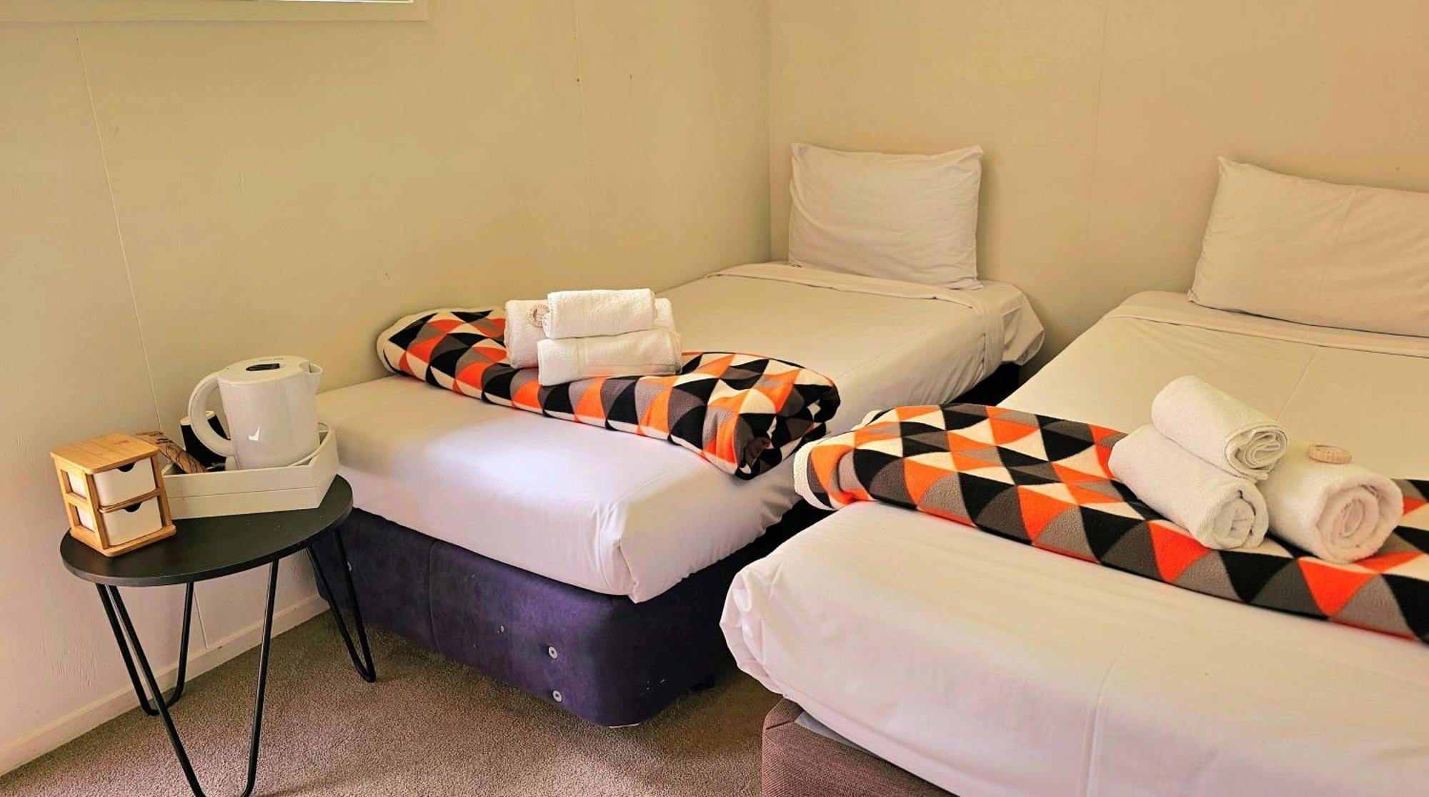 Haruru Falls Motel & Conference Centre Paihia Exteriör bild