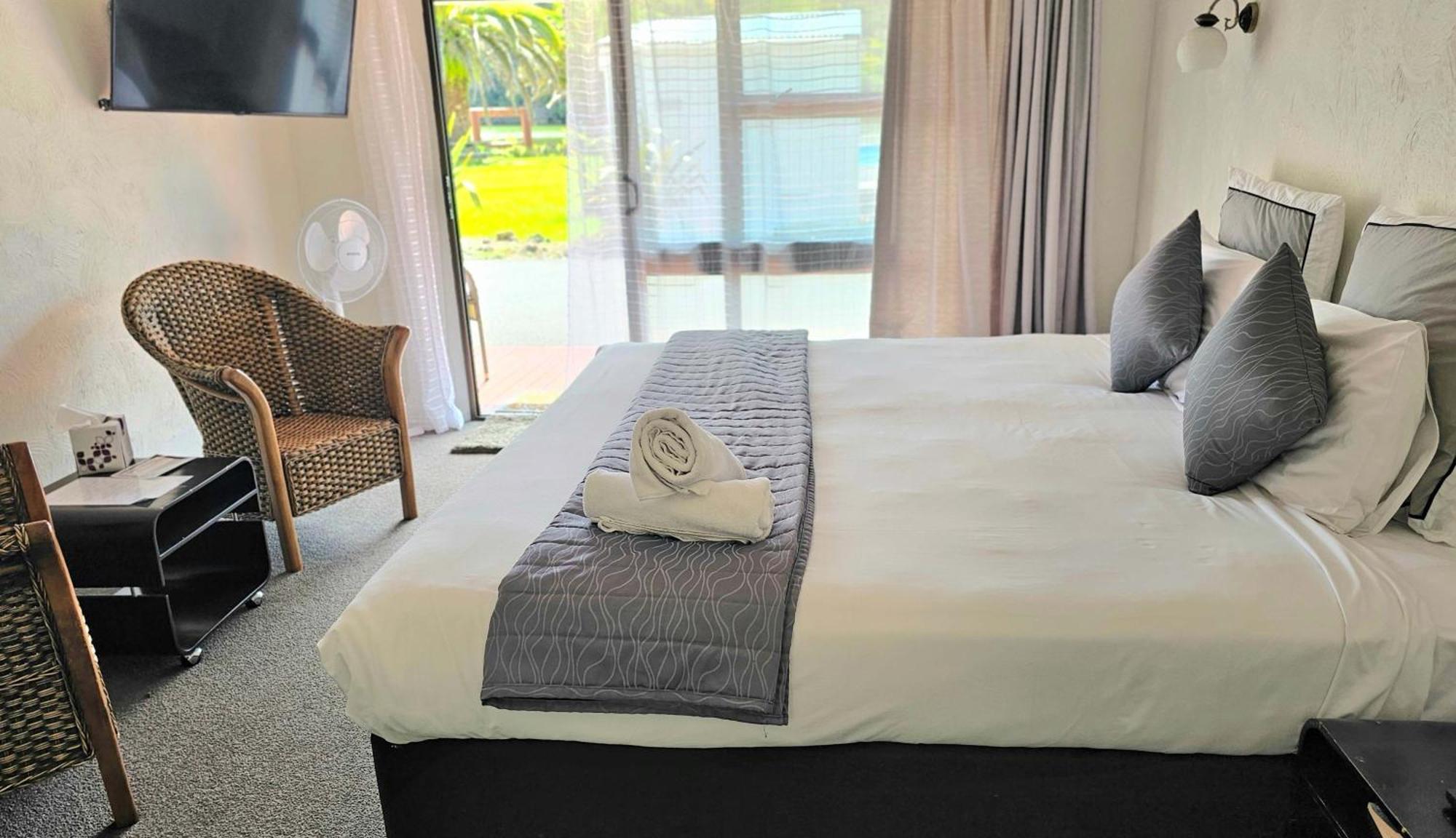 Haruru Falls Motel & Conference Centre Paihia Exteriör bild